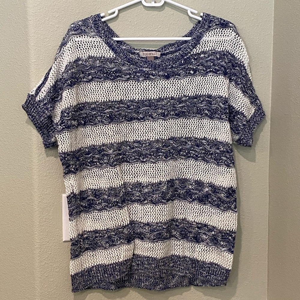 Roz & Ali blue & cream blouse